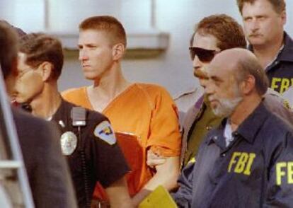 Timothy McVeigh, autor del atentado de Oklahoma (en 1995) que causó 168 muertes, en agosto de 1999.