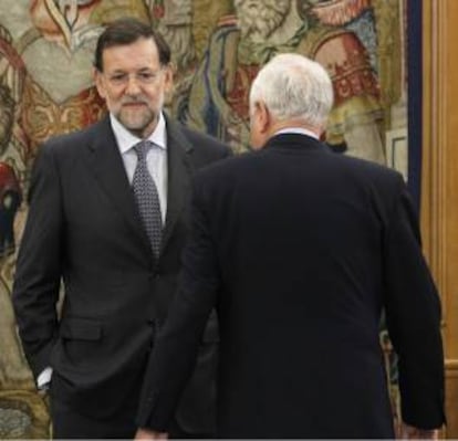 El presidente del Gobierno, Mariano Rajoy (i). EFE/Archivo