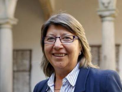 La conselleira de Medio Rural e do Mar, Rosa Quintana, posa durante la entrervista con Efe.