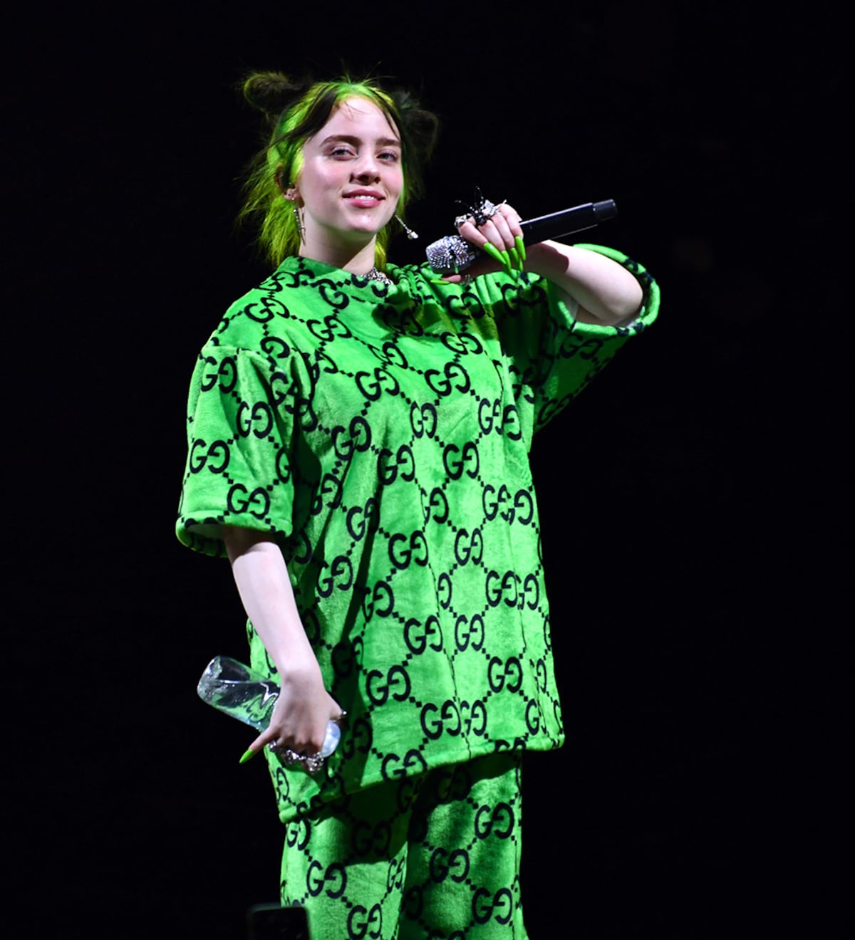 Así se siente Billie Eilish cuando se juzga su forma de vestir | Famosos |  S Moda | EL PAÍS