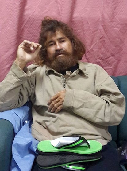 José Salvador Alvarenga, el 3 de febrero de 2014, cuatro días después de aparecer en las Islas Marshall.