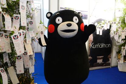 El Kumamon, mascota oficial de la prefectura de Kumamoto, un oso con mofletes rojos, está de moda.