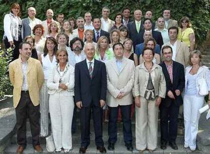 Josep Antoni Duran Lleida (en el centro) con los candidatos de Unió a las autonómicas de 2006.