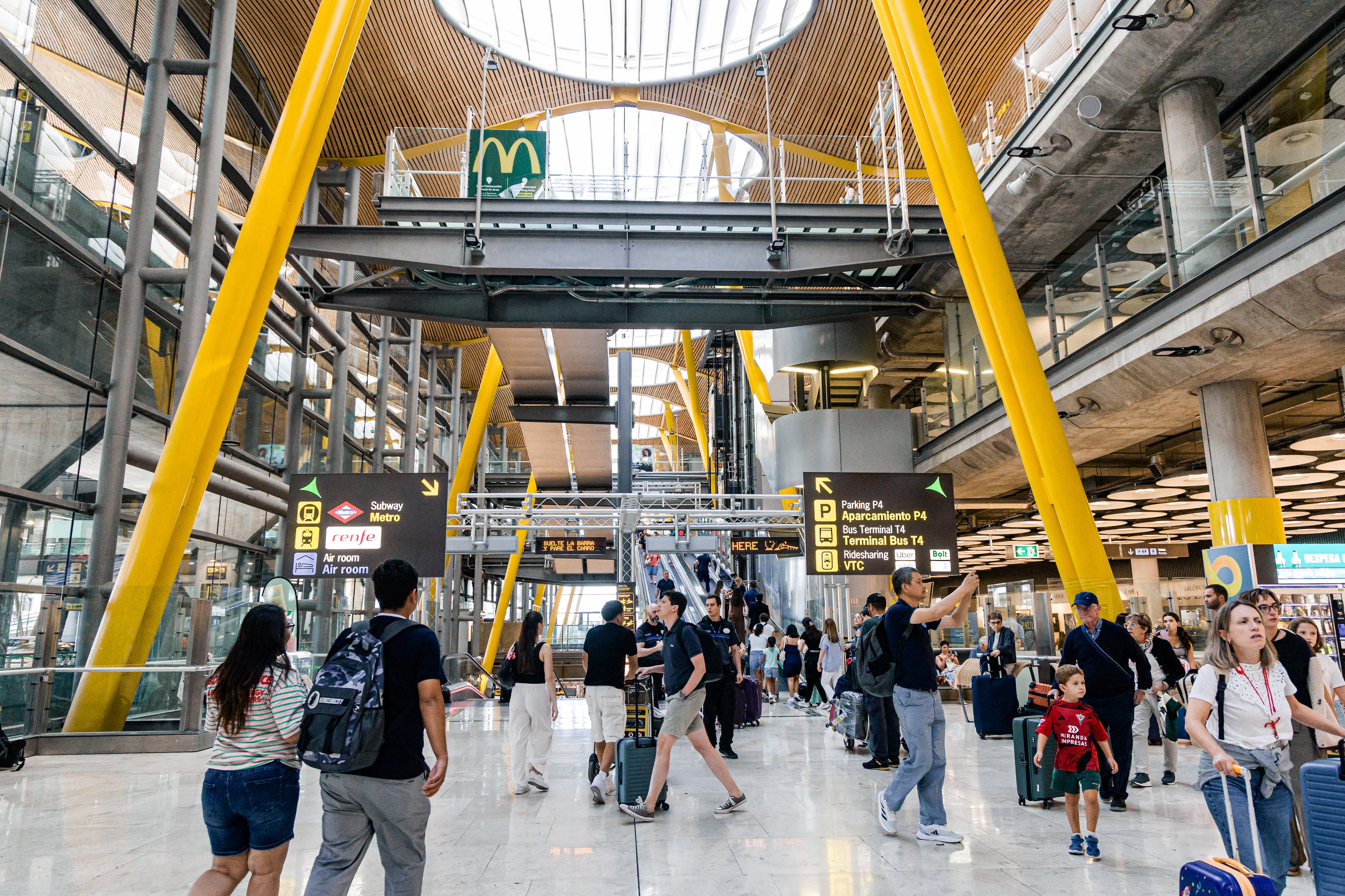 Aena defiende que el “exigente” nuevo marco regulatorio permitirá atender la demanda “durante las próximas décadas”