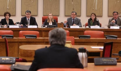 La comisión de nombramientos, durante la comparacencia de De Prada.