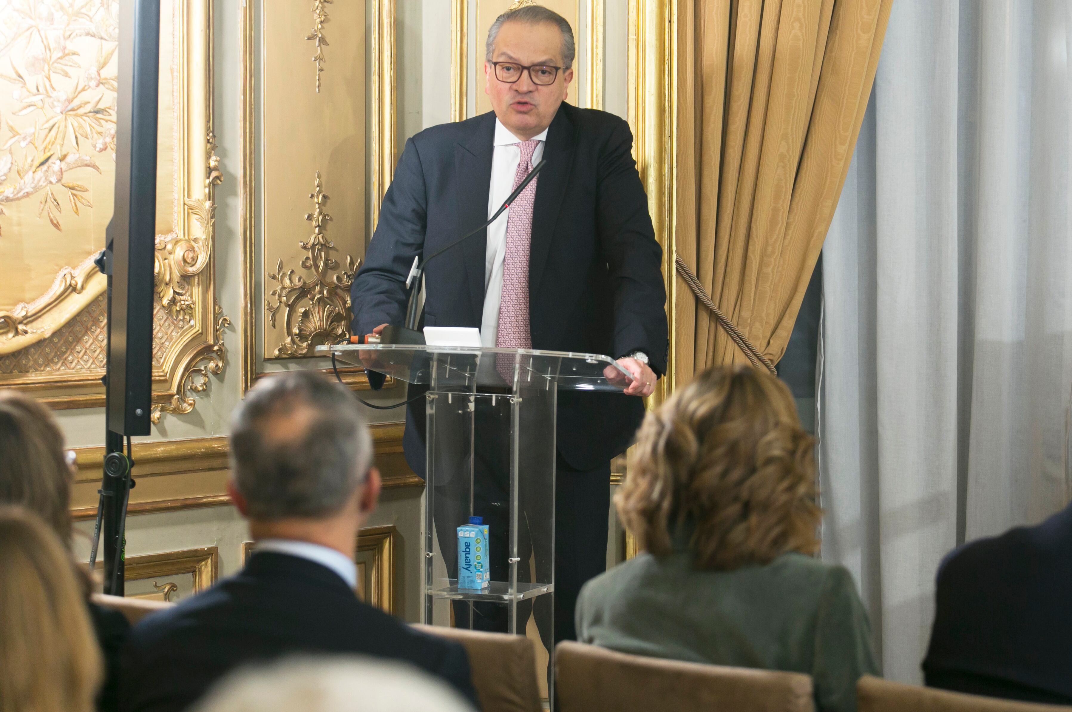 El exministro colombiano y vicepresidente de PRISA Fernando Carrillo Flórez, en la presentación de su libro en Casa de América, en Madrid.