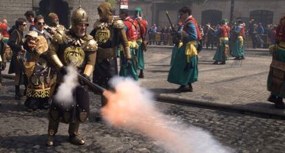 Los `festers&acute; libraron ayer la batalla de arcabucer&iacute;a, que consumi&oacute; 2.500 kilos de p&oacute;lvora.