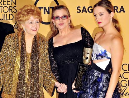Debbie Reynolds ,Carrie Fisher y Billie Lourd en una imagen de 2015.