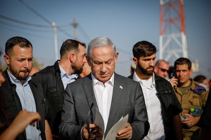 Benjamín  Netanyahu, en julio en el puesto militar de Salem, entre Israel y Cisjordania.