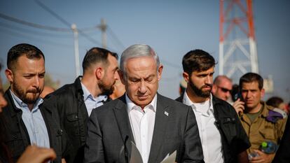 Benjamín  Netanyahu, en julio en el puesto militar de Salem, entre Israel y Cisjordania.