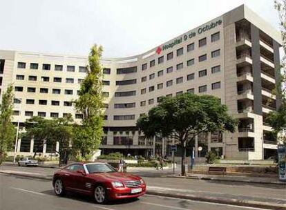 Edificio central del Hospital 9 d&#39;Octubre de Valencia.