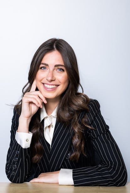 Flaminia Saffoncini se une a AllianceBernstein L.P. como asociada de desarrollo de negocio para EMEA especializada en fondos de cobertura. Procede de J.P. Morgan Private Bank, donde trabajó durante casi seis años en diferentes ciudades europeas. En Madrid, lideró la actividad estratégica y operativa del Innovation Economy Group en más de 20 mercados internacionales de banca privada. Anteriormente trabajó para la firma en Londres y Milán.