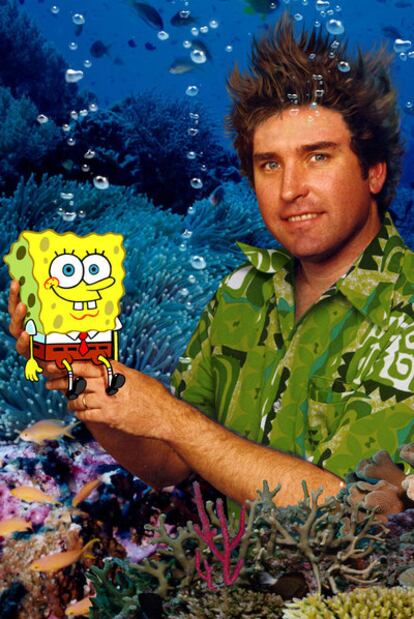 Stephen Hillenburg, con su criatura Bob Esponja.