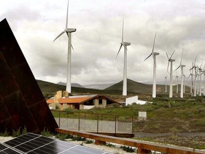 Instalaci&oacute;n de energ&iacute;as renovables en Canarias.