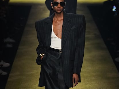 El ‘power dressing’ de Anthony Vaccarello para Saint Laurent