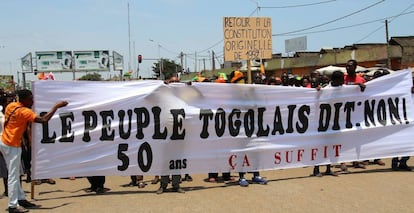 Protestas contra la reeleción del presidente en Lome (Togo) el pasado mes de octubre.