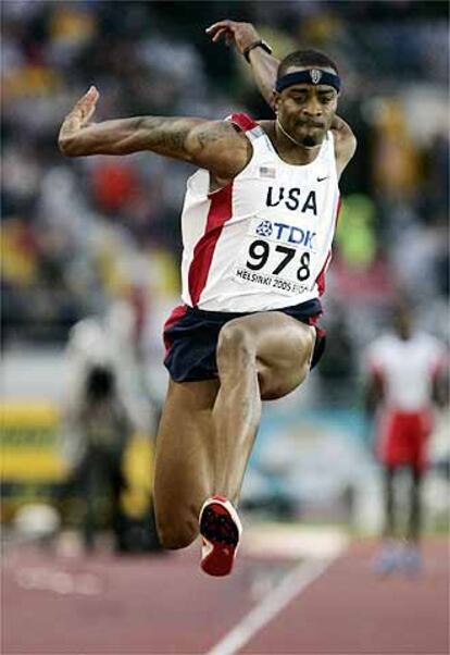 Walter Davis, en un momento de la competición de triple salto, en la que ha ganado el oro.