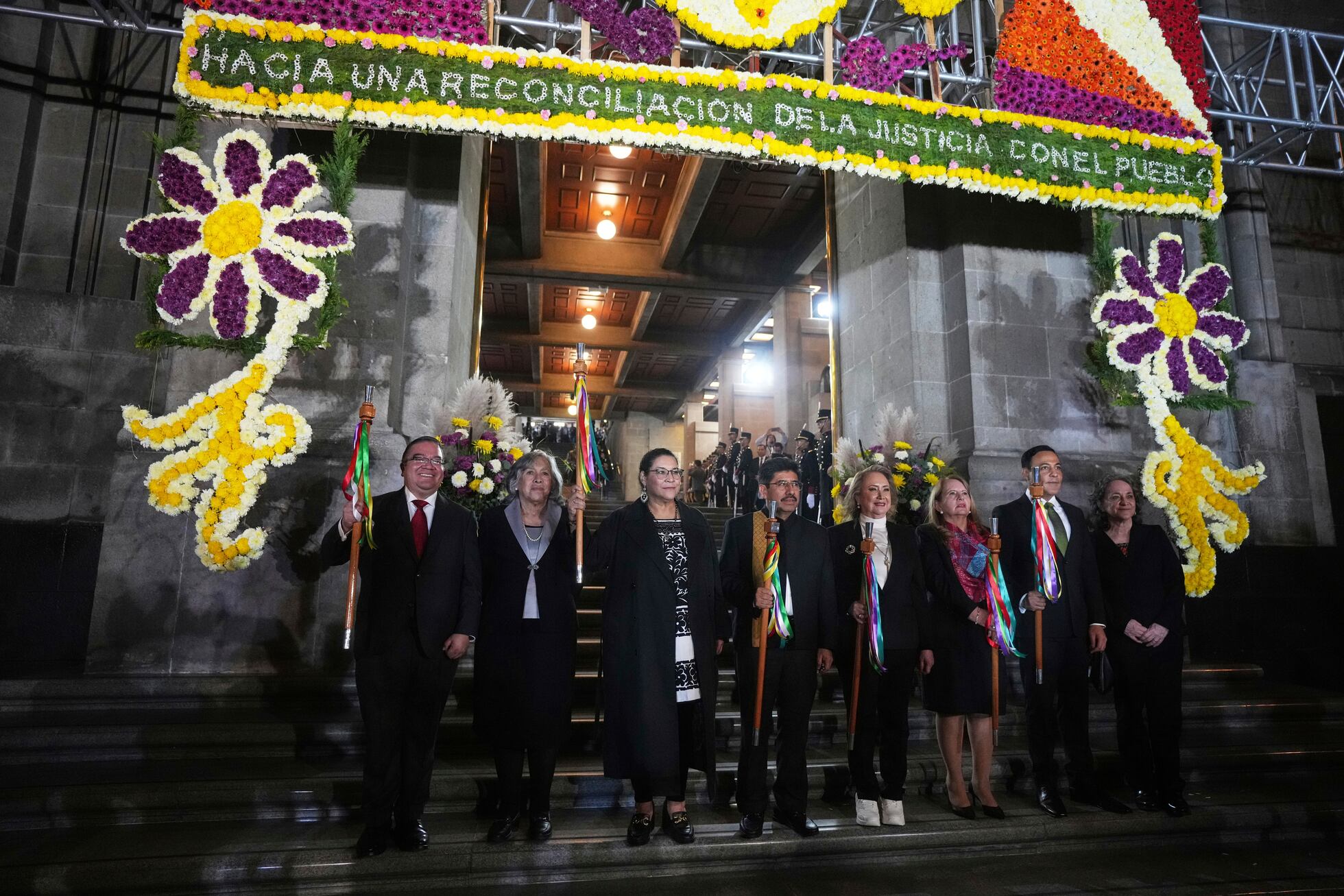 La toma de protesta del nuevo Poder Judicial y el primer informe de ...