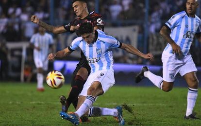 Barbona y Suárez, en el Tucumán-River.