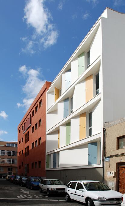 <span >8 CASAS INSCRITAS Y TRES PATIOS en Satna Lucía de Tirajana,&#0160;Gran Canaria.&#0160;De Pedro Romera y Ángela Ruiz. </span>