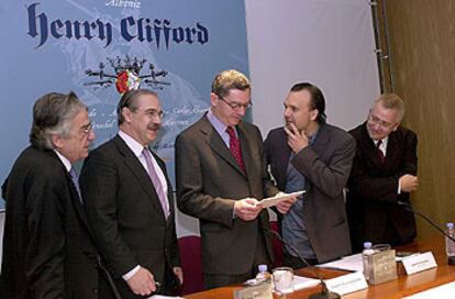 Andrés Ruiz Tarazona, Carlos Baztán, Alberto Ruiz-Gallardón, José de Eusebio y Javier Pouso (desde la izquierda).