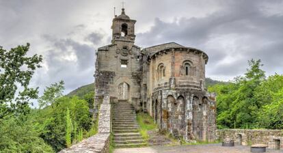 Monasterio de San Xoán de Caaveiro, en el parque natura de las Fragas do Eume (A Coruña).