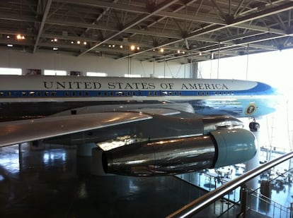 El Air Force One que utilizaba Reagan, expuesto en su biblioteca presidencial, servirá de escenario al segundo debate republicano.