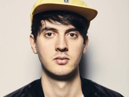 Si tiene aspecto de niño bueno, y hace música de niño bueno, quizás sea un niño bueno. Se llama Roosevelt.