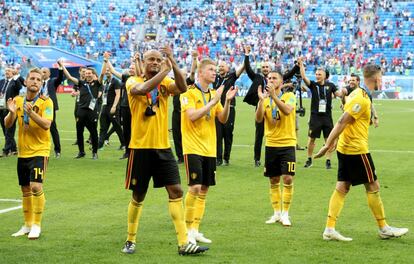 Los jugadores belgas celebran su victoria en la final de consolación en el Mundial de Rusia.