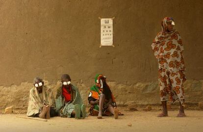 Mujeres operadas de tracoma en Etiop&iacute;a.