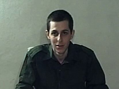 El soldado Gilad Shalit en un vídeo realizado por sus captores en septiembre de 2009.