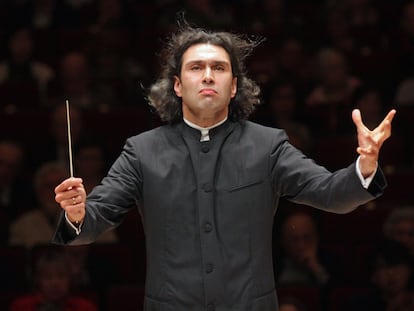 Vladímir Jurowski, al frente de la Filarmónica de Londres de el Carnegie Hall de Nueva York en 2014.