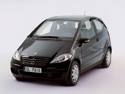 Juan Jesús Agirre Elorriaga gana el Mercedes sorteado ayer por EL PAÍS a beneficio de Unicef