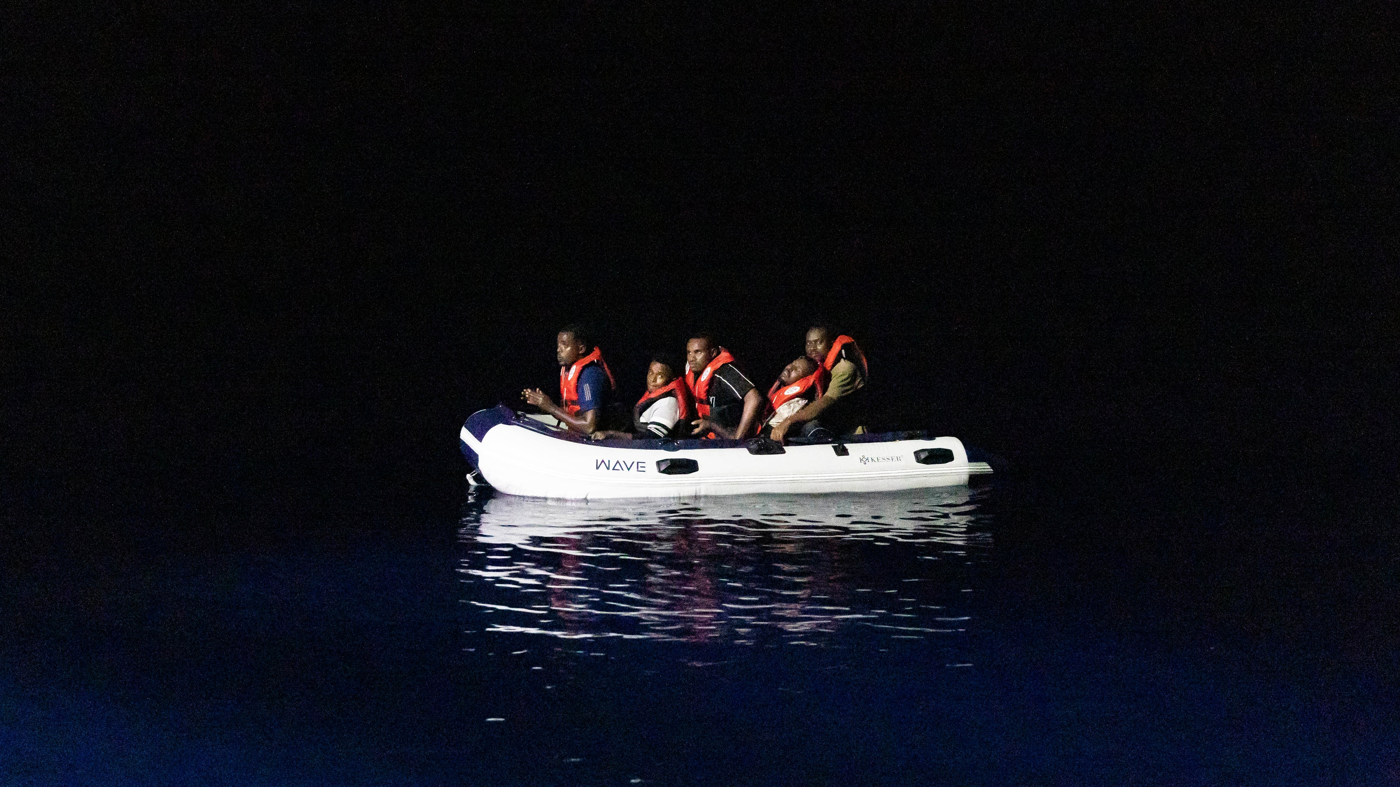 Cartas desde un barco de rescate en el Mediterráneo: “Ahora me siento feliz, seguro y libre”
