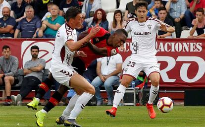 Estupiñán cae ante Gorosito.