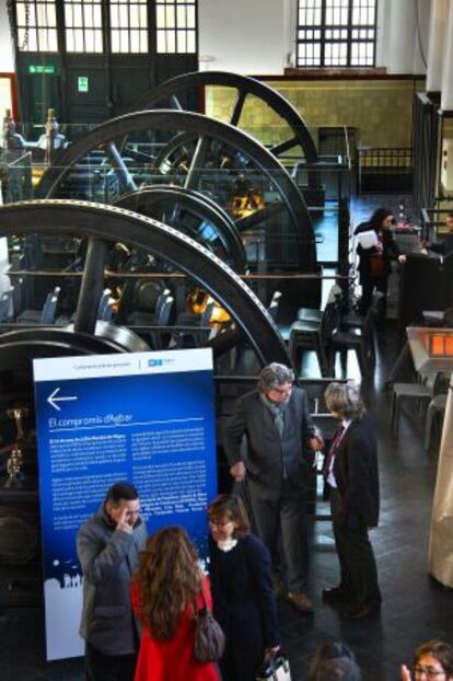 Antonio Balmón, alcalde de Cornellà, en la antigua sala de bombeo del museo del Agua de Cornellà de Llobregat.