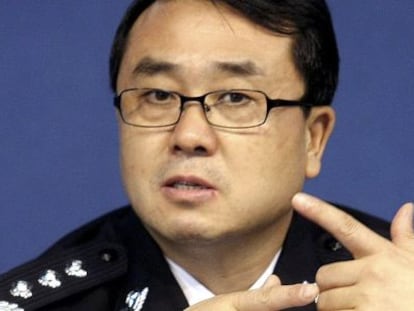 Wang Lijun, exjefe de la polic&iacute;a de Chongqing, durante una conferencia de prensa en 2008. 