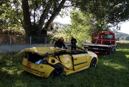 El Fiat Stilo amarillo siniestrado.