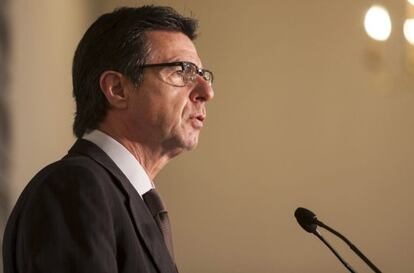 El ministro de Industria, José Manuel Soria, durante el desayuno informativo organizado por Editorial Prensa Ibérica en Las Palmas de Gran Canaria.