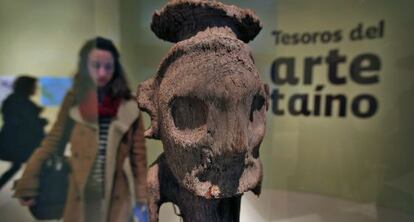Una de las esculturas de la exposición 'Tesoros del arte taíno', en el IVAM.
