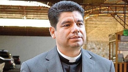 El sacerdote Jorge Raúl Villegas.