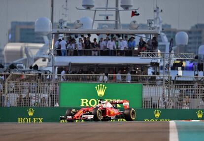 Sebastian Vettel, de la escudería Ferrari durante el gran premio de Abu Dabi.