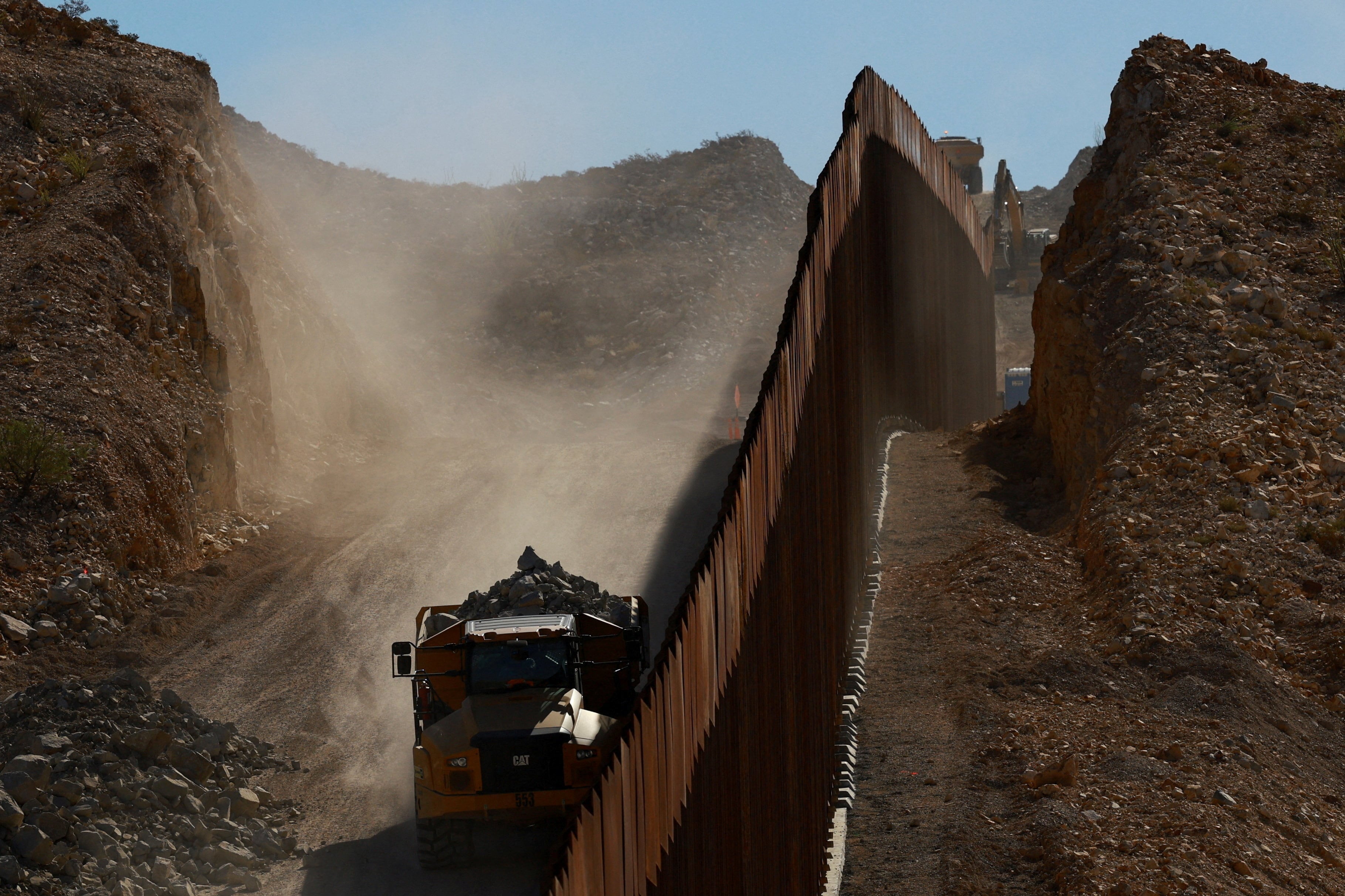 El muro que Sheinbaum no quiere construir