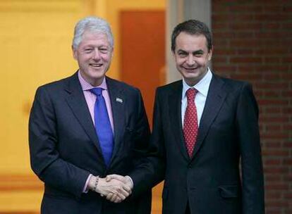Zapatero y el ex presidente de EE UU Bill Clinton, nuevo asesor contra el cambio climático, en La Moncloa.
