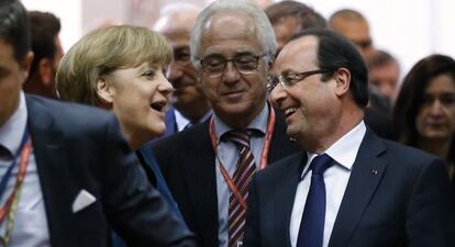La alemana Angela Merkel y el franc&eacute;s Fran&ccedil;ois Hollande, en mayo en Bruselas