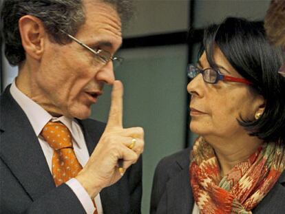 Antero Ruiz e Inés Sabanés, ayer en la Asamblea.