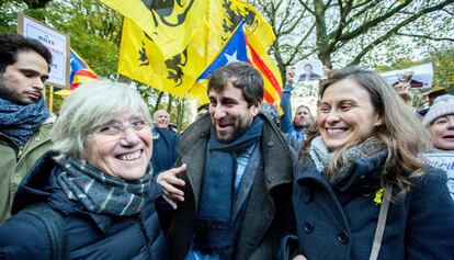 Ponsat&iacute;, Com&iacute;n i Serret, a l&#039;acte de Brussel&middot;les.