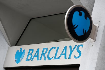 Logo de Barclays en una de sus oficinas en Londres, en una imagen de archivo.