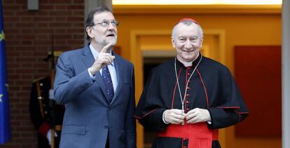 Mariano Rajoy recibe al secretario de Estado del Vaticano, Pietro Parolin.