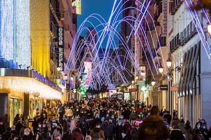 Ambiente en la calle Preciados de Madrid, este miércoles.